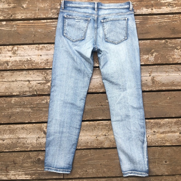 Size 29 Ripped Jean - Picture 3 of 3